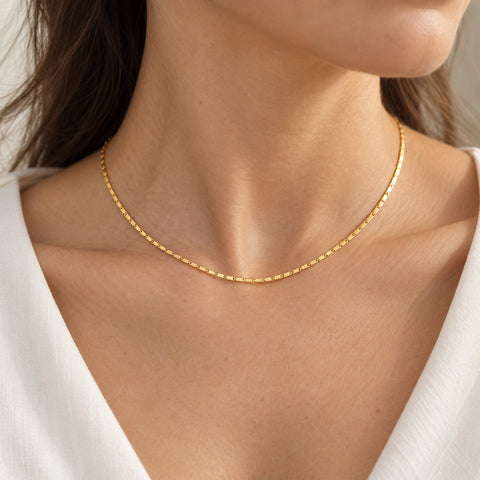 Thin Margin - Necklace