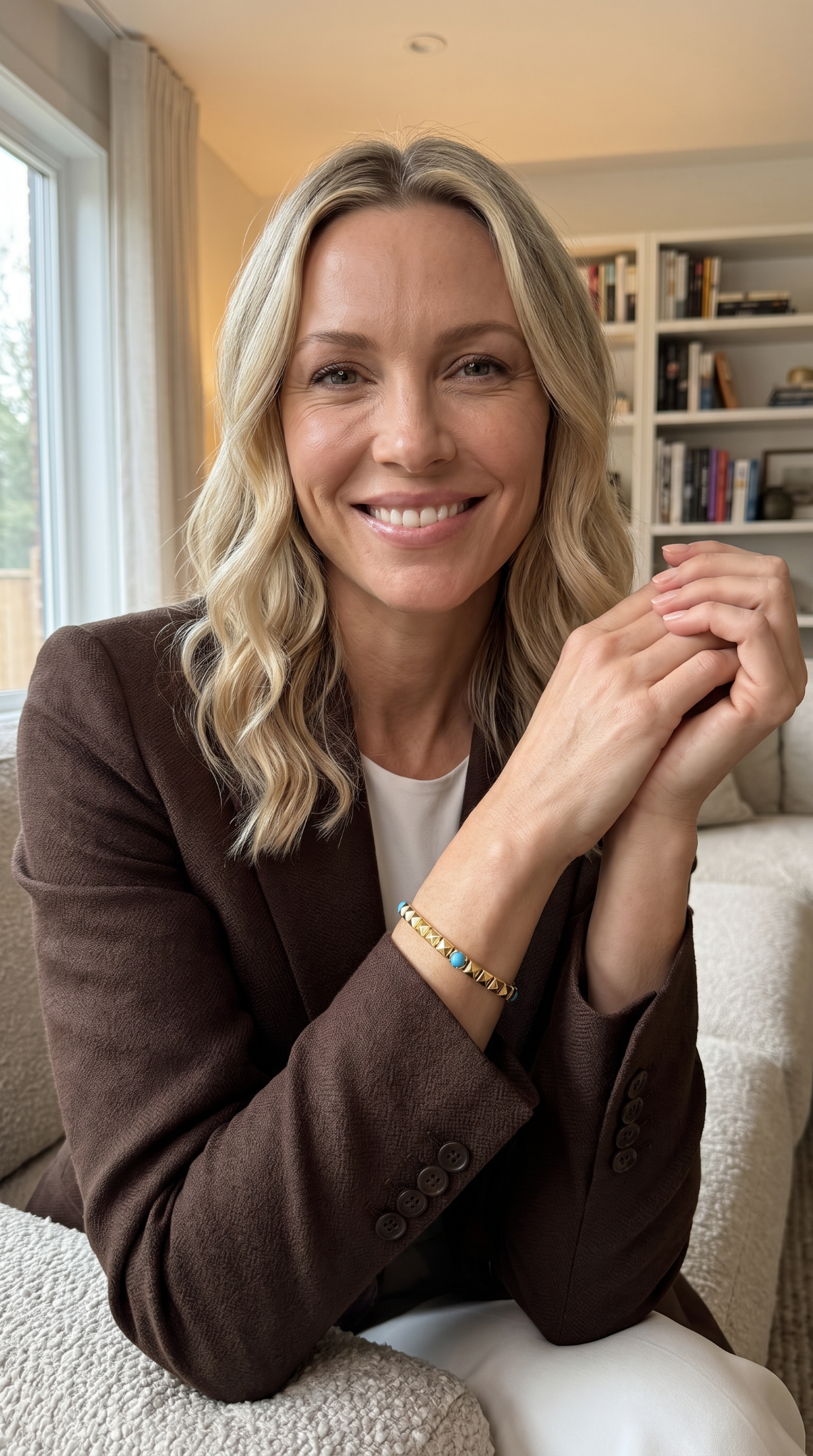 Woman wearing the Boss Up Jewels Linked In bracelet
